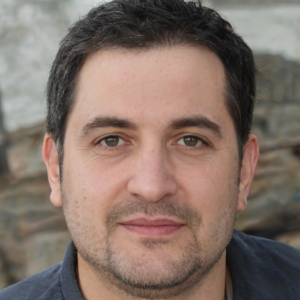 Profile photo of Isaac Romaro